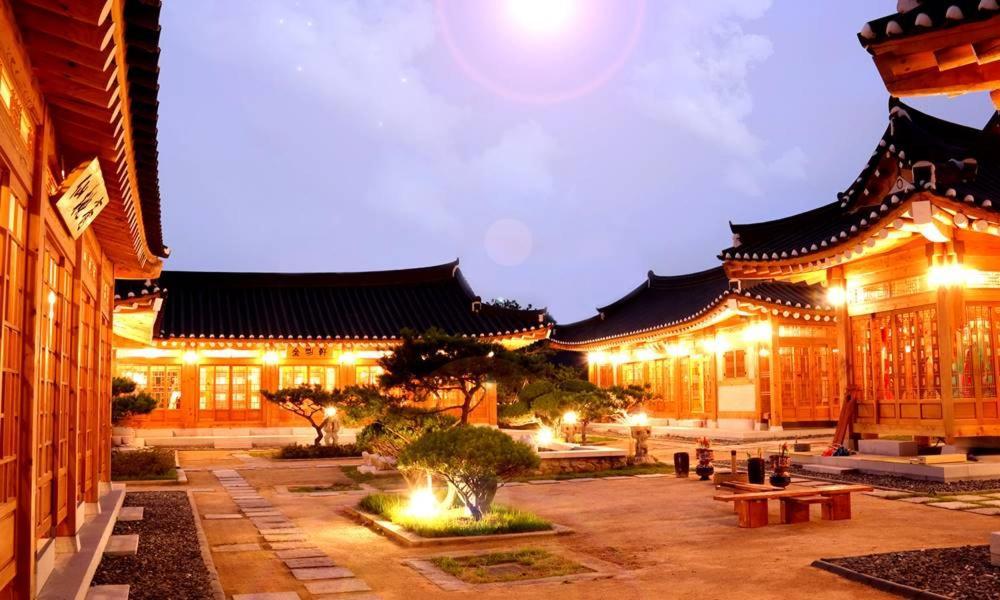 Hwangnamguan Hanok Village Kjongdžu Exteriér fotografie